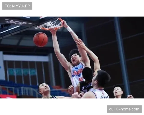 北京队防守强度依旧 进攻端缺乏稳定本土强拆点