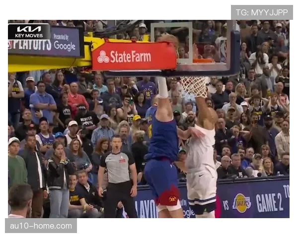 约基奇隔扣戈贝尔追至1分差，掘金内线强攻最后反扑尝试